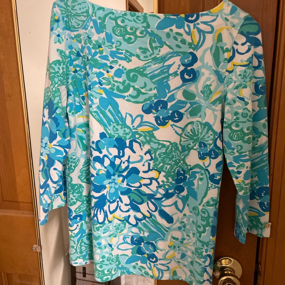 Lilly Pulitzer Boat Neck 3/4 Sleeve Blue Floral In a Pinch Top - Picture 2 of 4
